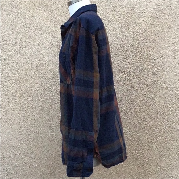 [SOLD]Levis Long Sleeve Plaid Flannel Button - Picture 3 of 7